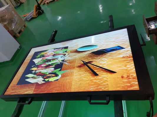 ป้ายแสดงผลหน้าต่างหน้าจอ LCD โปร่งใสความสว่างสูง 49 นิ้ว